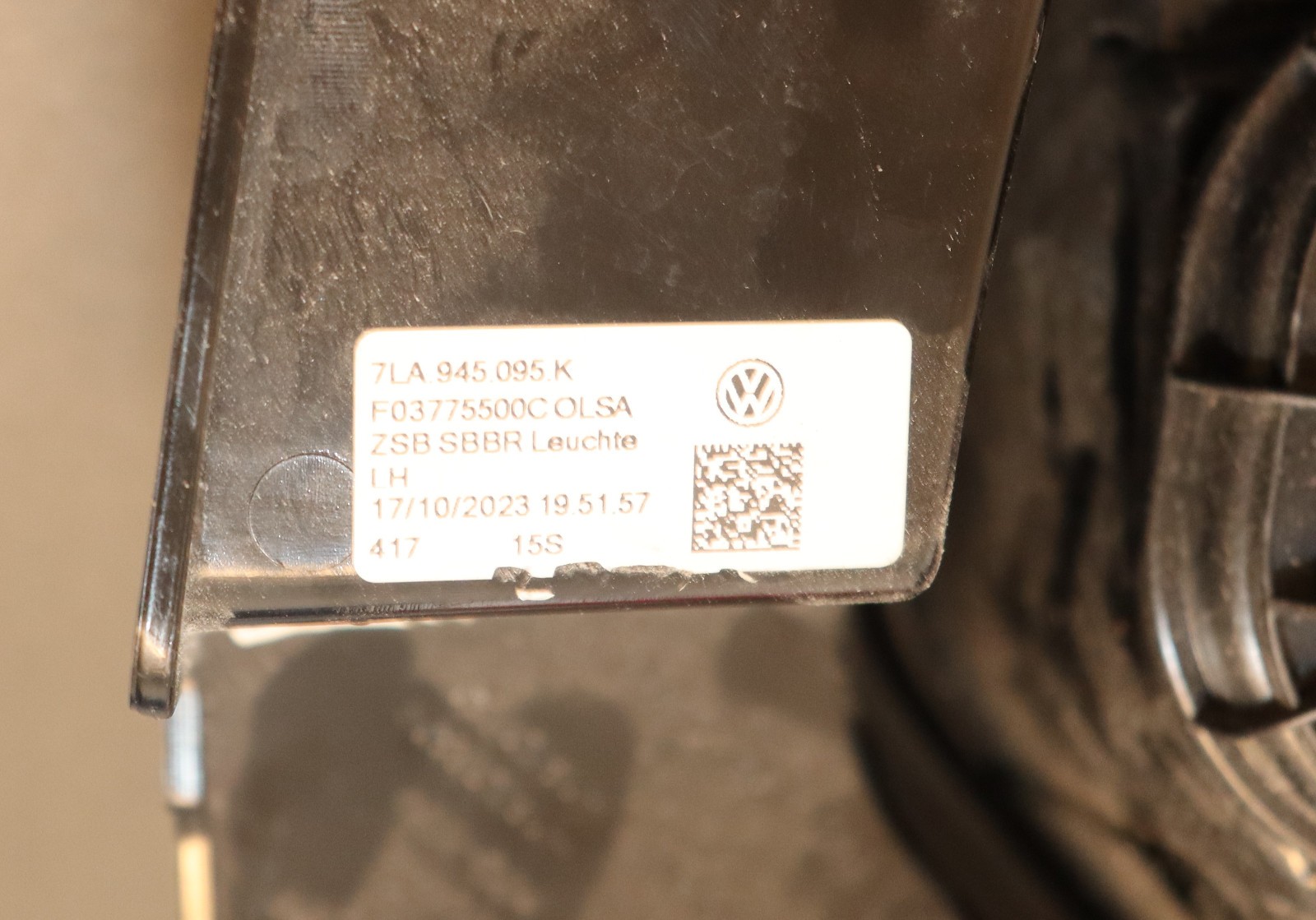 VW TRANSPORTER T6 REAR LIGHT CLUSTER 7LA945095K-1 VW TRANSPORTER T6 REAR LIGHT CLUSTER 7LA945095K-1